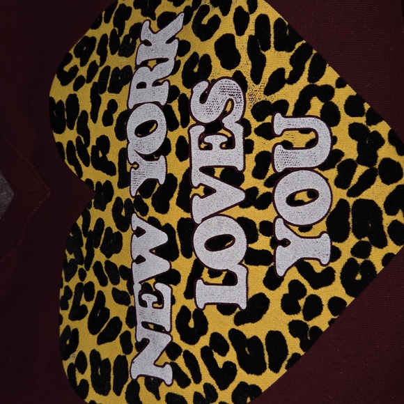 Daydreamer New York Loves You Graphic Sweatshirt - Picture 6 of 6